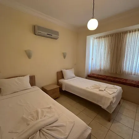 Grena Delux Pool Side Apartament *