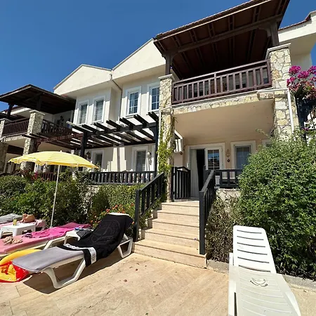 Апартаменты Grena Delux Pool Side *