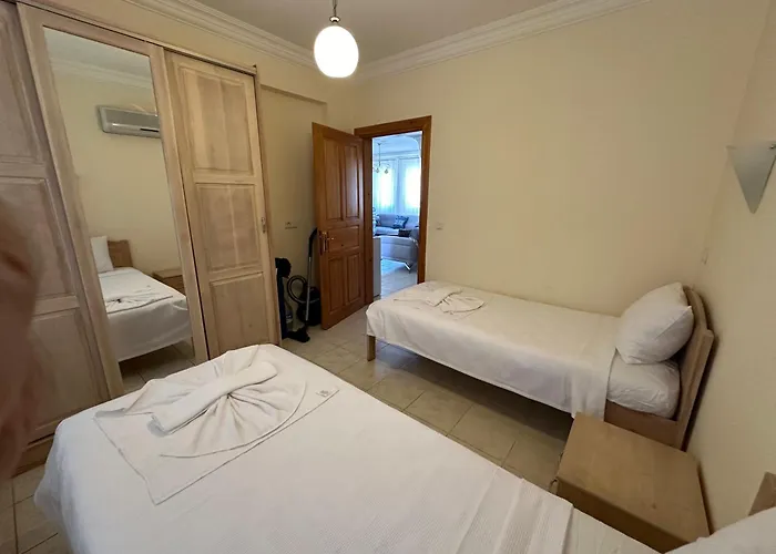 Grena Delux Pool Side