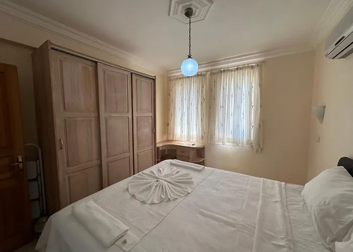 Grena Delux Pool Side Апартаменты *