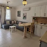 Grena Delux Pool Side Apartment Fethiye