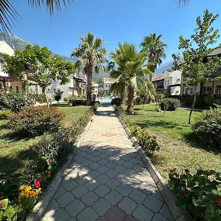 Grena Delux Pool Side Apartment *