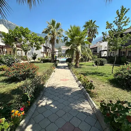 Grena Delux Pool Side Apartmán *