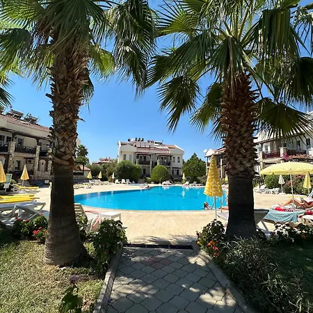 Grena Delux Pool Side *