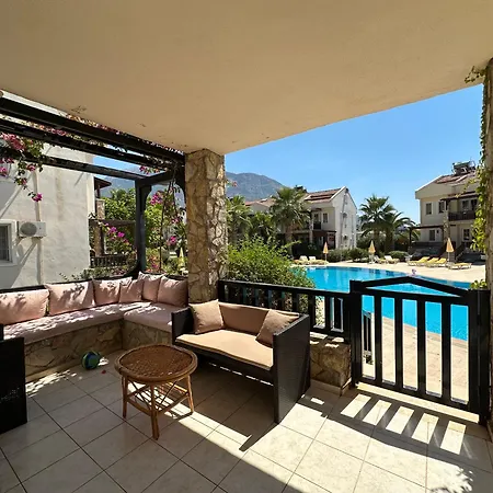 Grena Delux Pool Side