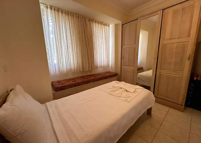 Grena Delux Pool Side Appartement Fethiye