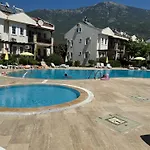Daire Grena Delux Pool Side *