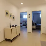 Grena Delux Pool Side פאטהיה